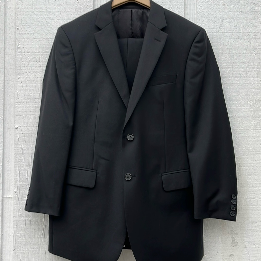 Mantoni 40R Black Super 140s Wool Mens Sport Suit. Coat 40R/pants 34/28”